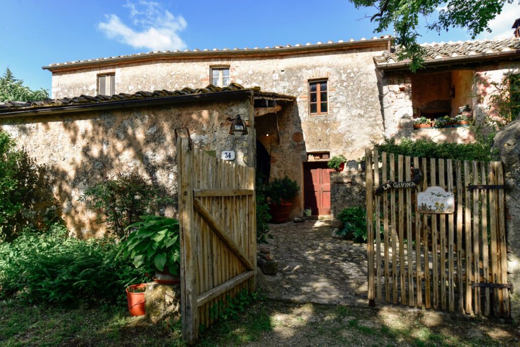 The stone farmhouse of La Gavina